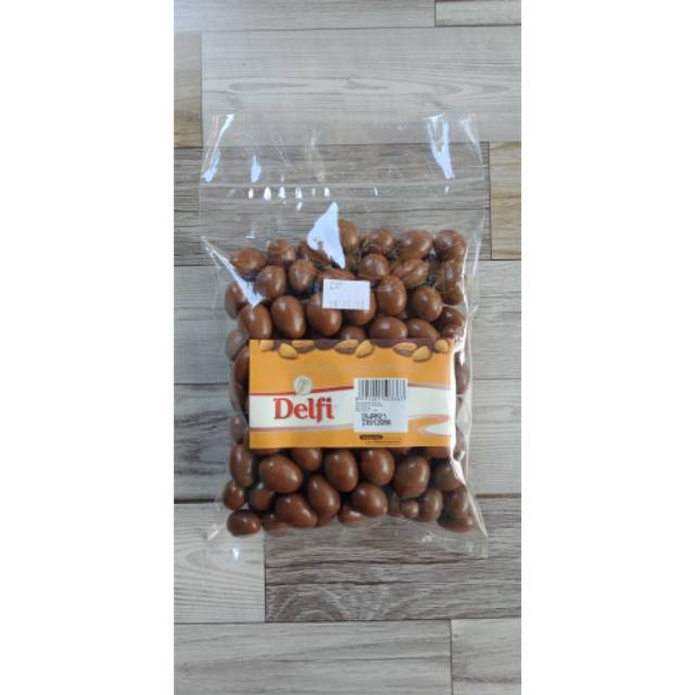 

Coklat delfi kiloan 500 gram / delfi almond / delfi mete (cashew)