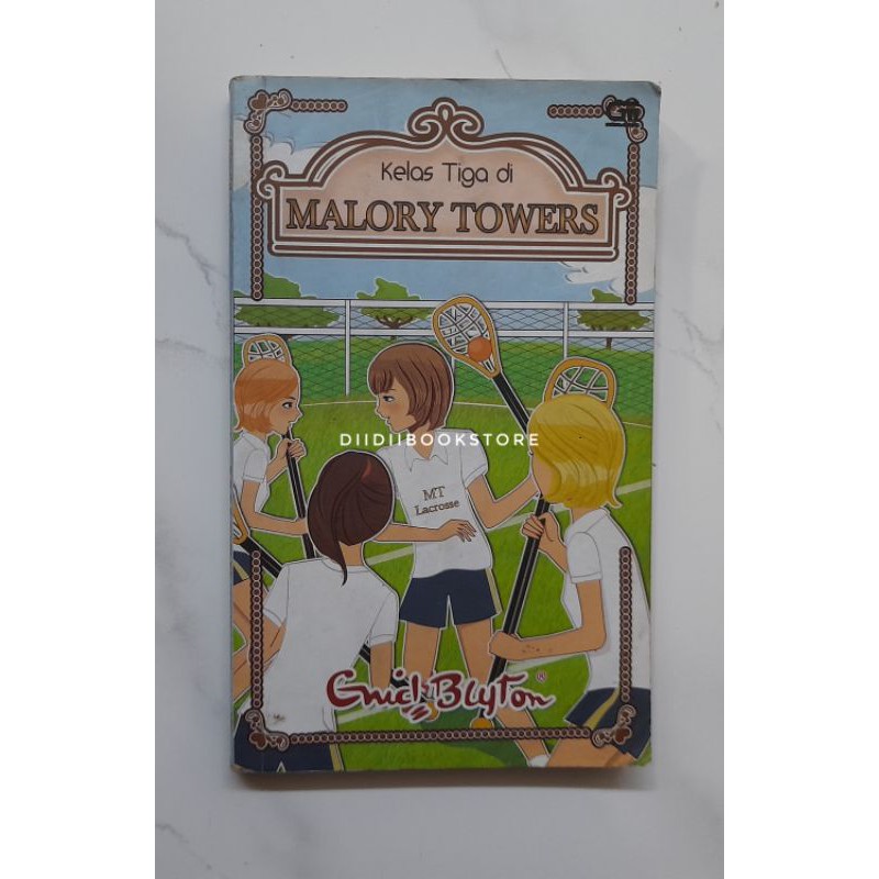 Kelas Tiga di Malory Towers - Enid Blyton