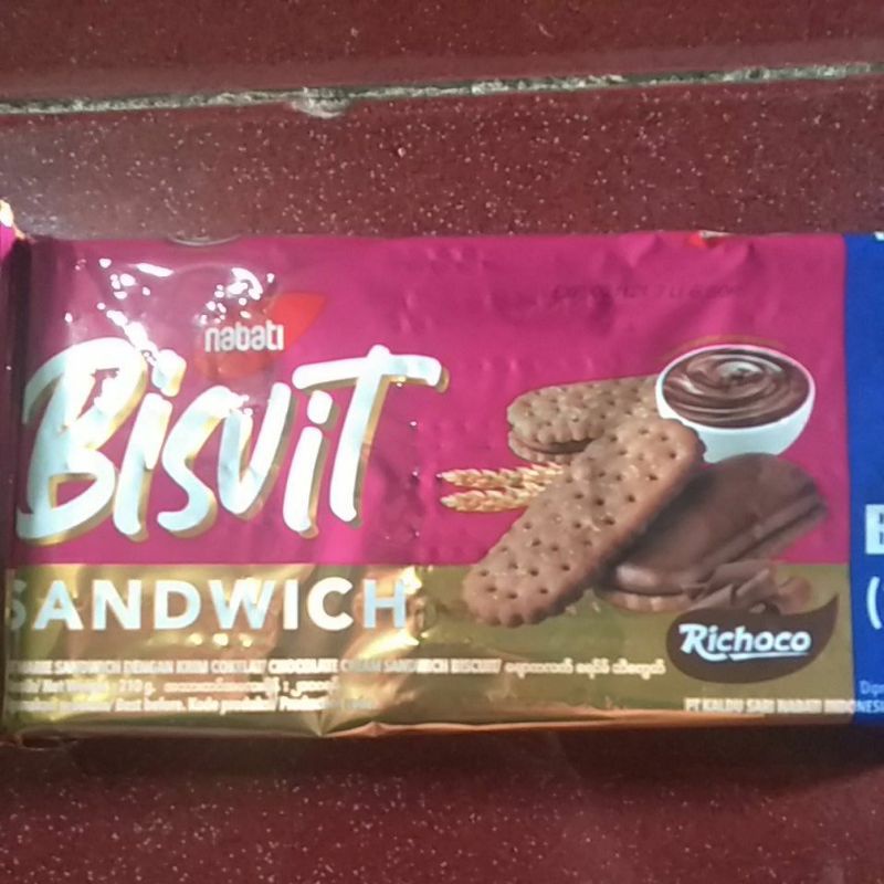 

bisvit sandwich nabati rasa coklat