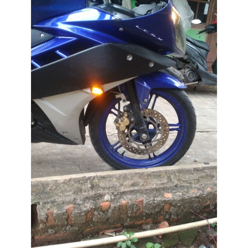 Jual lampu Sein LED Yamaha R15 v1 v2 | Shopee Indonesia