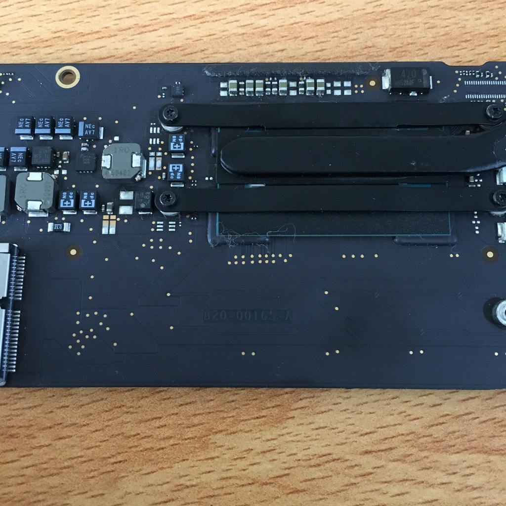 Logicboard Macbook Air 2015 A1466 13 Inch Motherboard Kondisi Mati