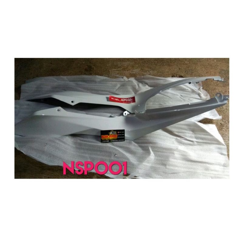COVER BODY SAYAP ATAS KIRI KANAN HONDA SONIC 150 WARNA PUTIH 100% ORIGINAL AHM