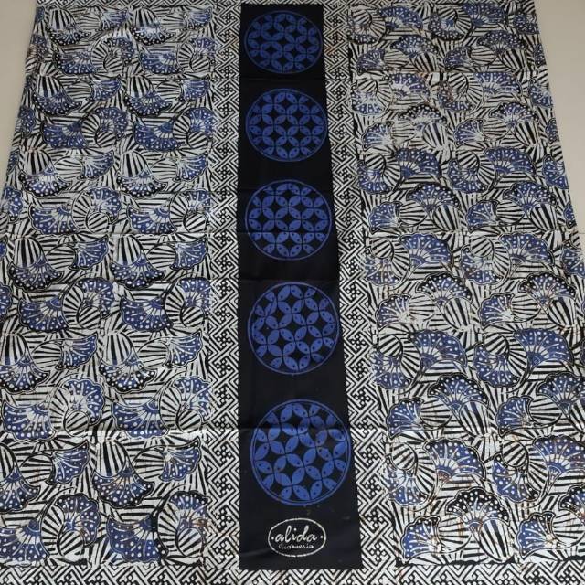 Sarung batik Az Zahir Syubbanul Muslimin