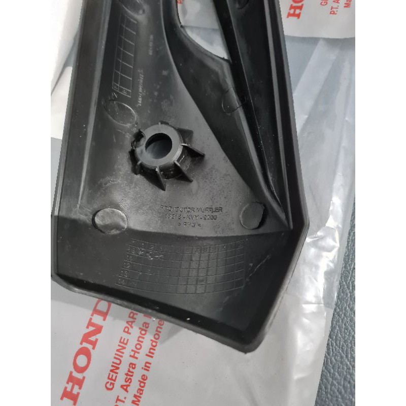 Tutup Knalpot Cover Tameng Pelindung Honda Beat Lama Karbu Old KVY