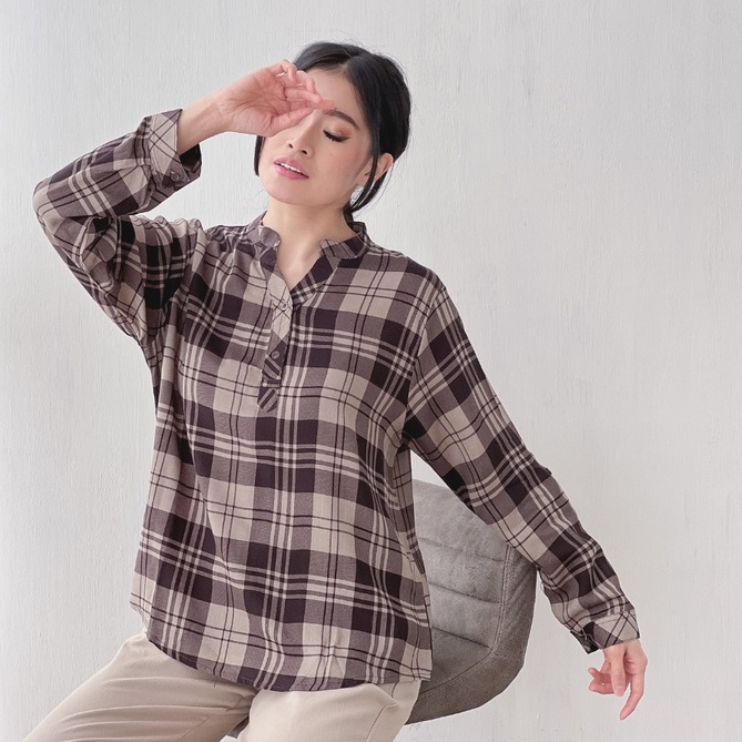 (Hanya Di Shopee )Cammomile 2101021 SF105 Kemeja Wanita lengan panjang salur