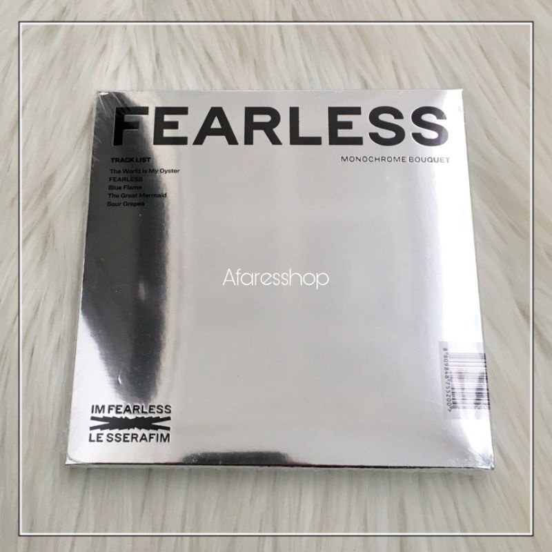 (READY STOCK) LE SSERAFIM - 1st Mini Album [FEARLESS] (Monochrome Bouquet Ver.) 