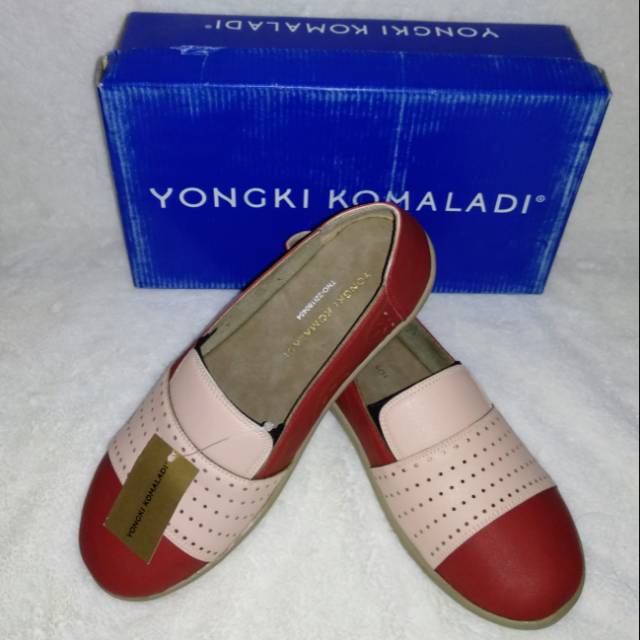Sepatu Wanita Yongki Komaladi