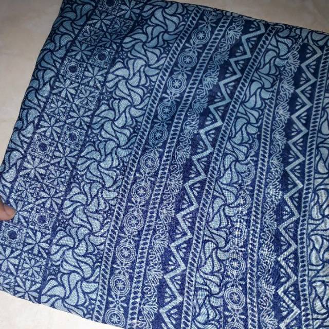 Jilbab segiempat zoya motif