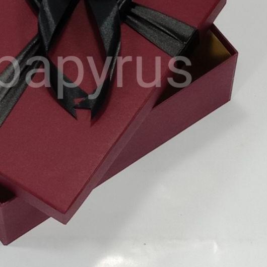 

۞ Papyrus 17,5x27,5 tinggi 10cm Kotak Kado Gift Box Hadiah ☚