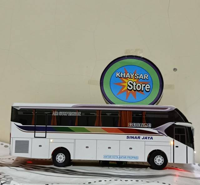 miniatur Bus bis /mainan bus bis  Sinar jaya SR2 + Lampu