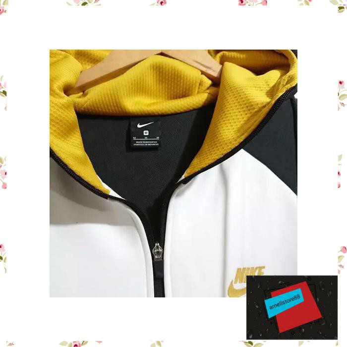 Jaket Pria parasut parka gunung HOODIE NIKE TECH FIT WINDRUNNER BLACK WHITE GOLD REPLIKA ORI TR82