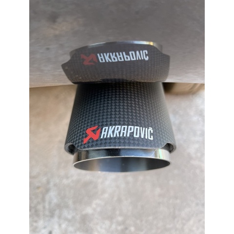 Akrapovic Pipa Knalpot Bahan Serat Karbon Dengan Sudut Bisa Disesuaikan (Inlet 63 / 76mm)