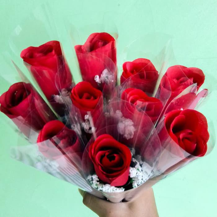 Bunga Palsu Mawar Merah Artificial Buket Mawar Merah Hiasan Vas Meja - Merah