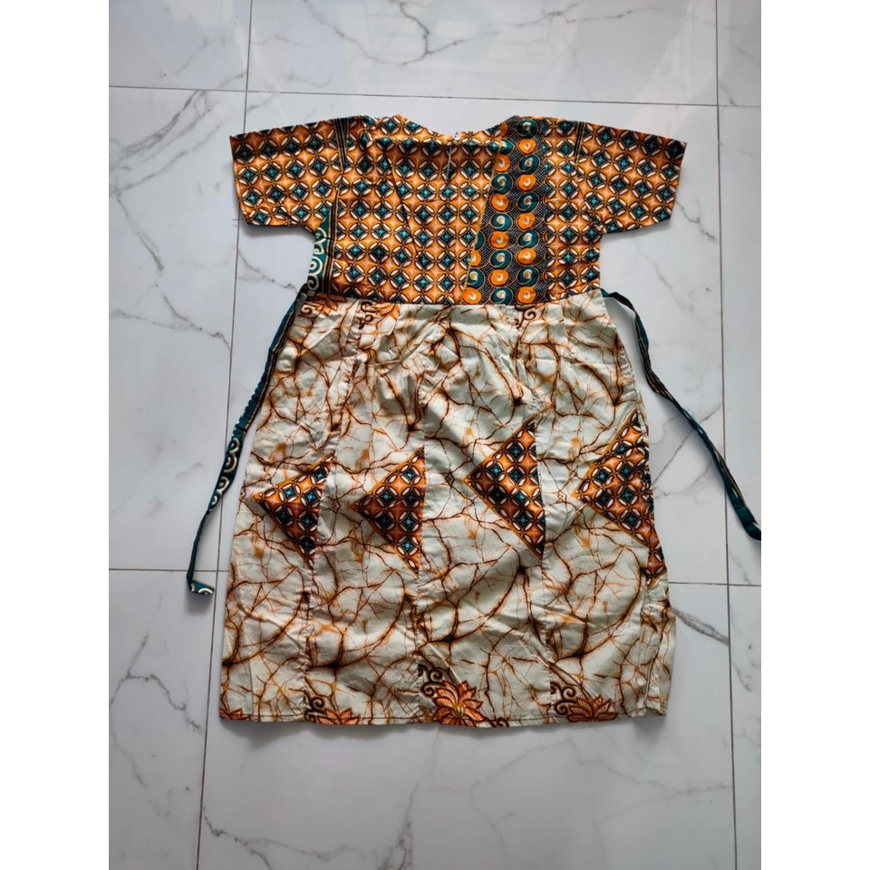 BATIK ANAK PEREMPUAN/BATIK SOLO ANAK CEWE/BATIK ELEGAN ANAK PEREMPUAN