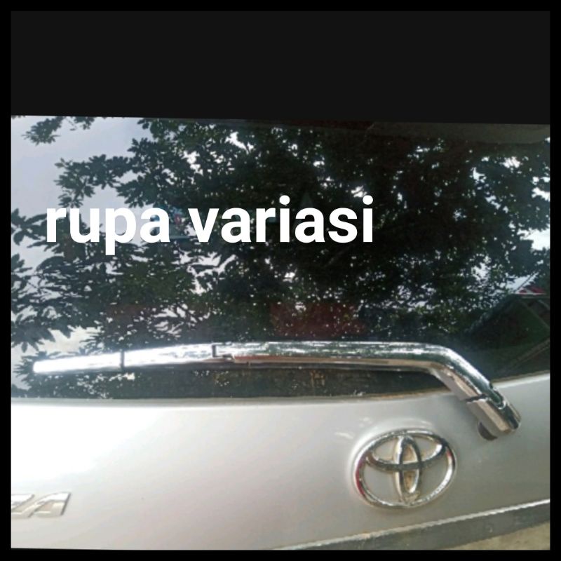 Cover wiper KACA belakang toyota SEMUA AVANZA / Veloz / XENIA 2004 sampai 2021  2005 2006 2007 2008 2009 2010 2011 2012 2013 2014 2015 2016 2017 2018 2019 2020 tempel CHROME crome