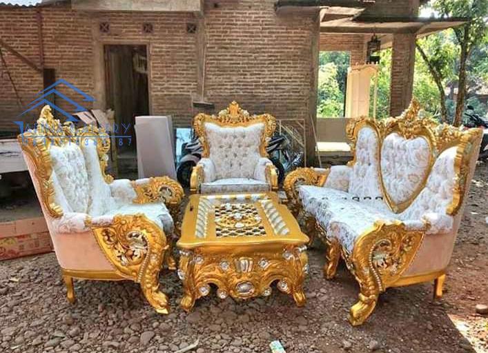 Sofa Marlena /sofa mewah / sofa asli Jepara / furniture Duco /toko mebel / furniture Jepara