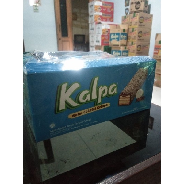 

KALPA WAFER COKLAT KELAPA 1 BOX isi 12pcs @ 24g