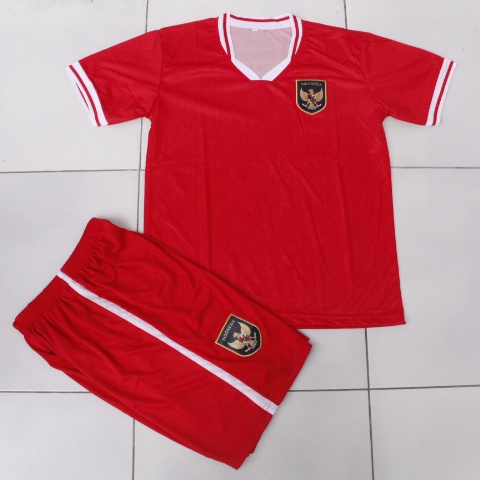 SETELAN BAJU BOLA TIMNAS INDONESIA/JERSEY BOLA TIMNAS PRINTING USIA 5-15THN