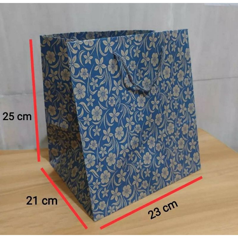 

Paper Bag R10 K Motif ukuran 23x21x25