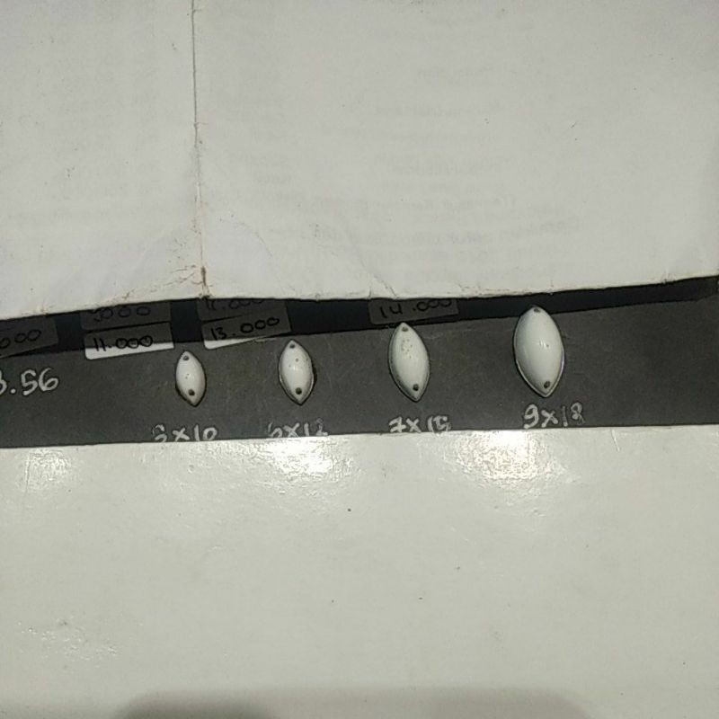 Diamond bentuk sampan