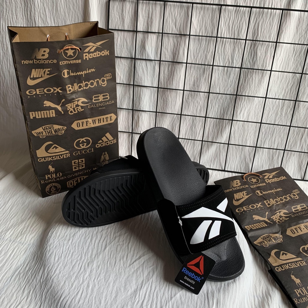 Sandal Cowok Slipon Simple Keren SANDAL KEKINIAN SLIP ON DISTRO PREMIUM SLOP PILON IMPORT SANGAT RINGAN DIPAKAI DAN ANTI AIR FREE PAPERBAG Sandal Slop Polos Slide Pria Import Sandal Cowok Slipon Simple Keren  FLIPFLOP PRIA WANITA REBOKCROSSFIT BLACK