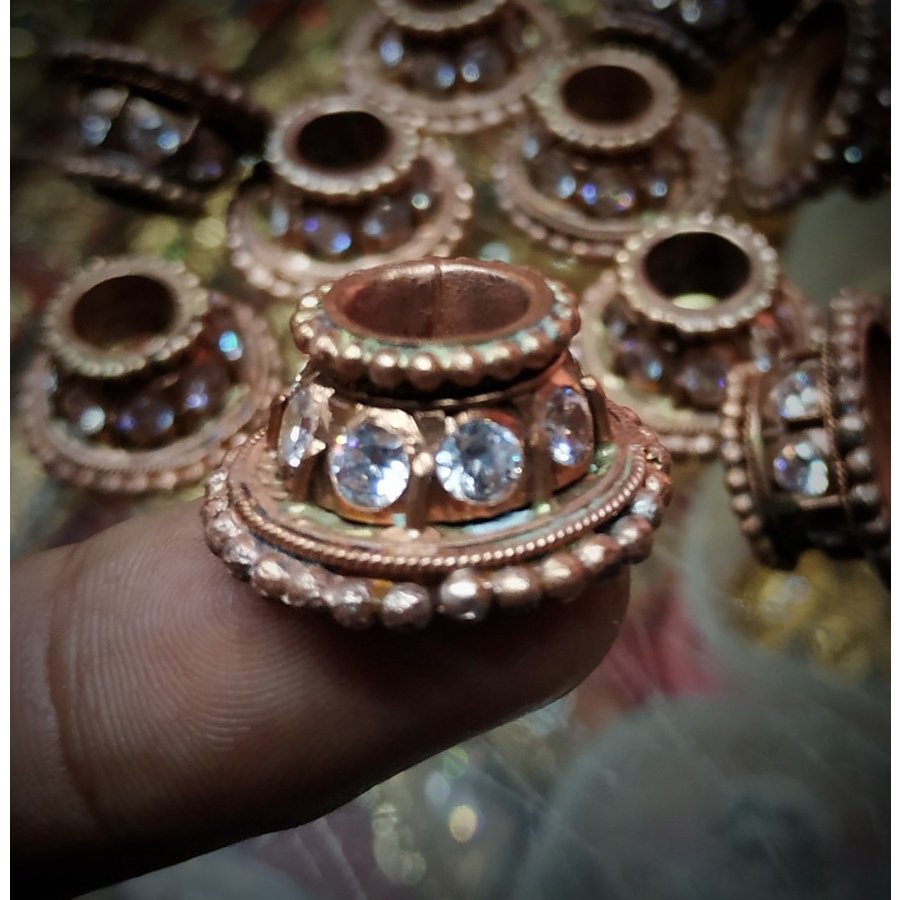 Mendak Cincin Keris Model Kendit Hias Permata Sepuhan Suasa