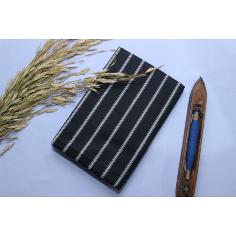 KAIN LURIK ATBM HITAM GARIS PUTIH 2METER