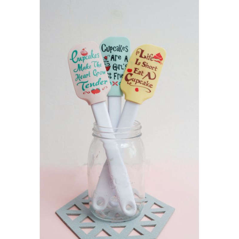 spatula silikon tahan panas / spatula silicone/ Sutil / pengaduk
adonan/ alat masak