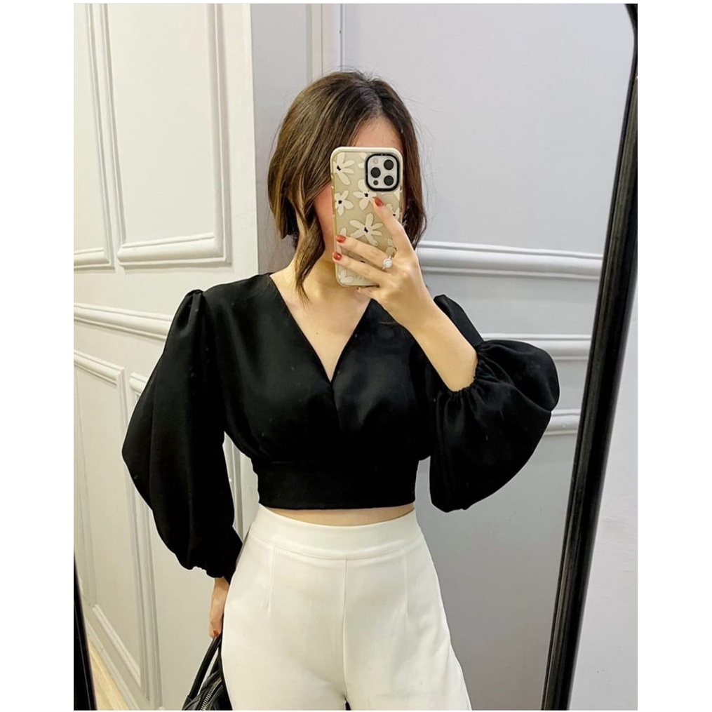 BEFAST - ZEC OOTD Wanita Blouse ADHITA / Posh Top / Pakaian Blouse Kasual / Blouse Crop Keluaran Terbaru / Fashion Wanita Remaja Kekiniaan / Blouse Crop Lengan Panjang / Trendy / Blouse Leher V