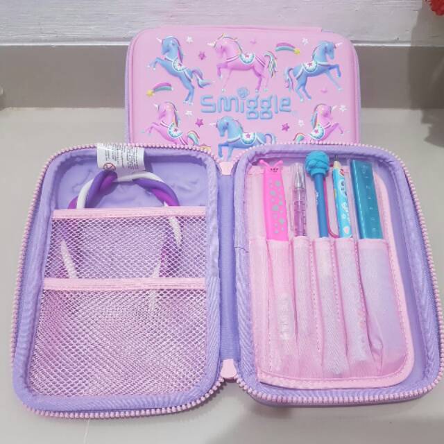 

Smiggle pencil case (paket dgn alat tulisnya)