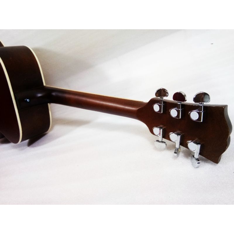 Gitar akustik Gibson Akustik Elektrik custom neck langsung