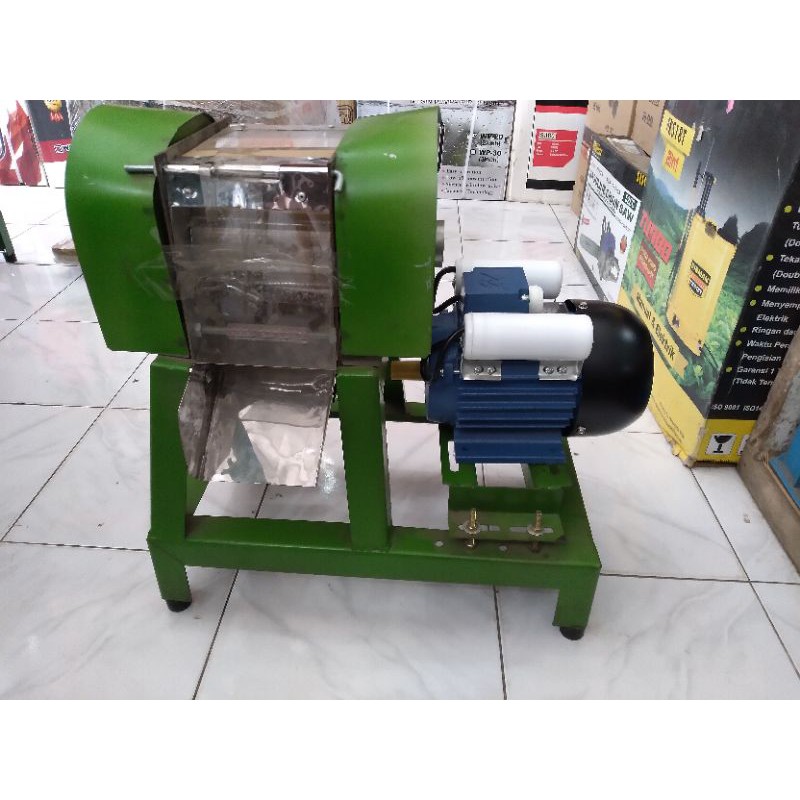 Parutan Kelapa + Dinamo 1/2Pk