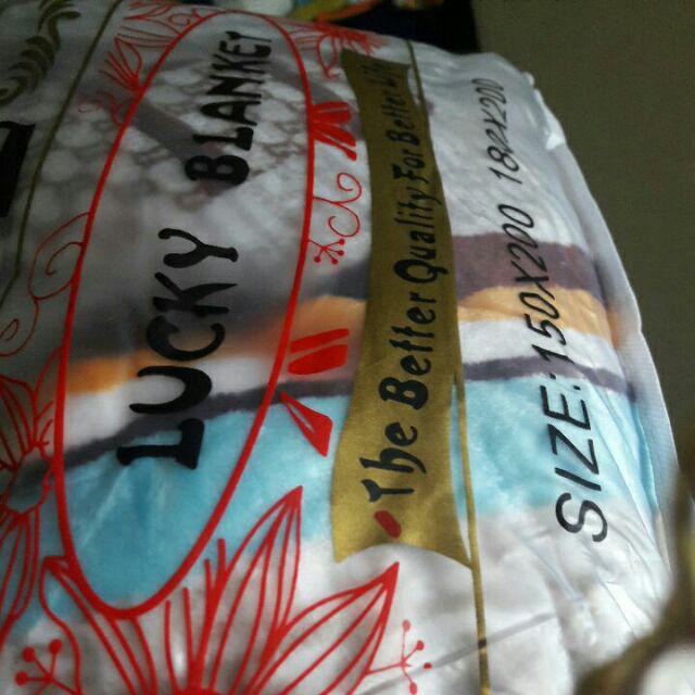 Selimut Bulu Dewasa Tebal