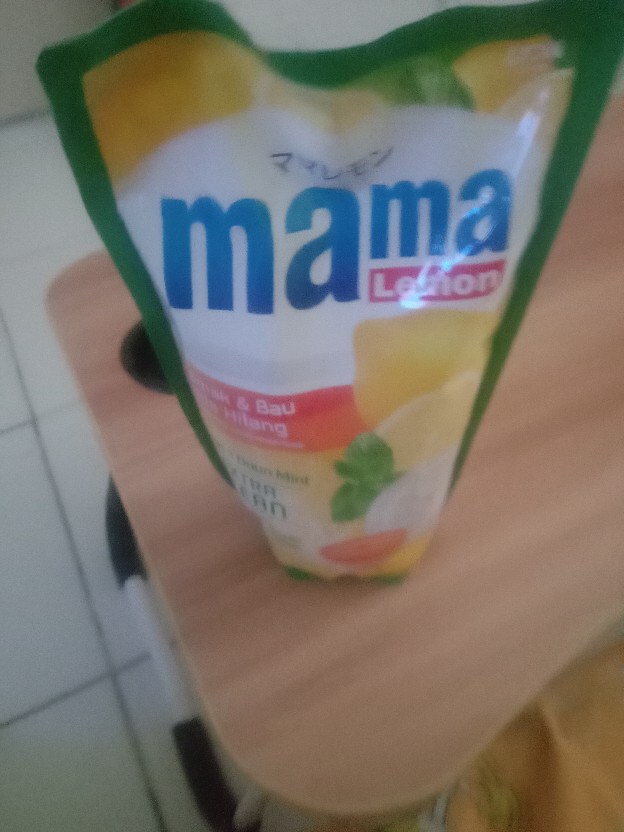 Mama Lemon Mama Lime Cairan Pencuci Piring Mamalemon Mamalime 780ml 780 Ml