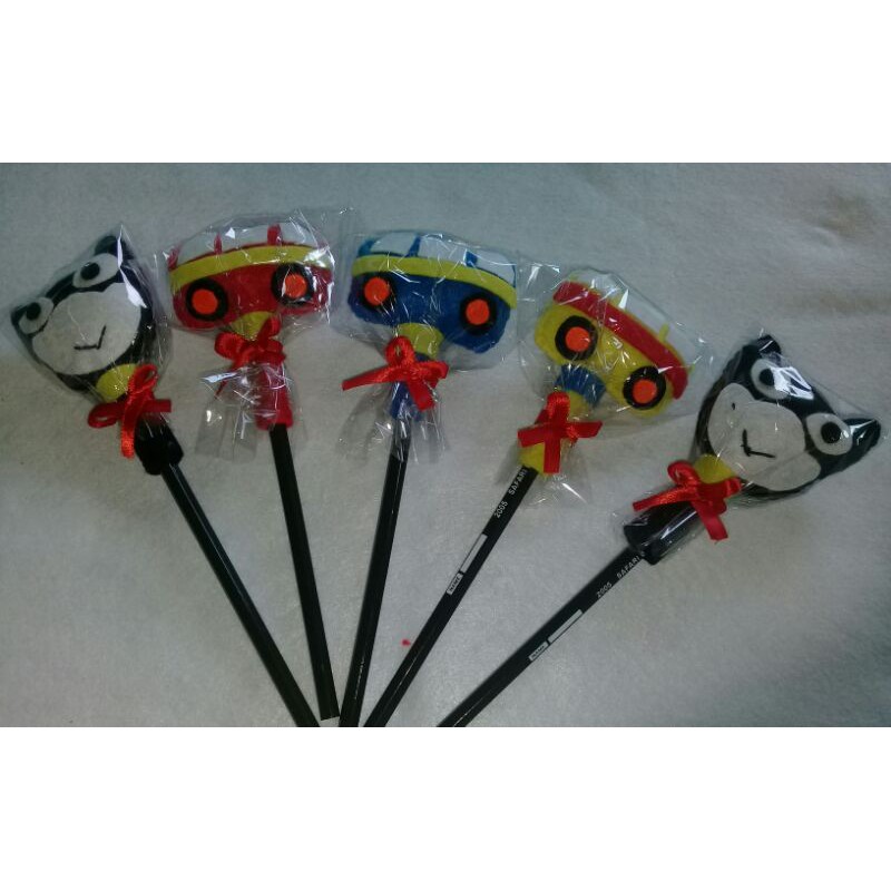 

pensil hias flanel karakter