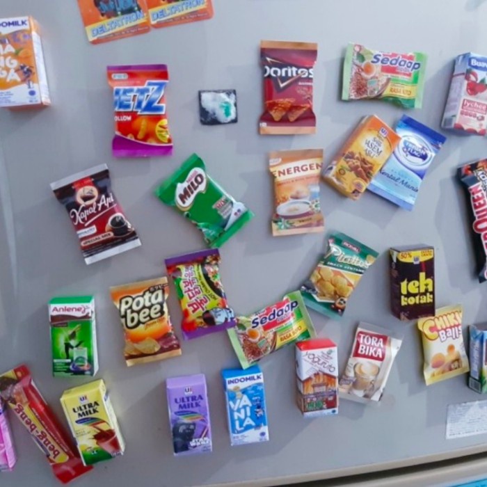 Magnet Kulkas Snack Cemilan Karakter / Pajangan Hiasan Kulkas Unik