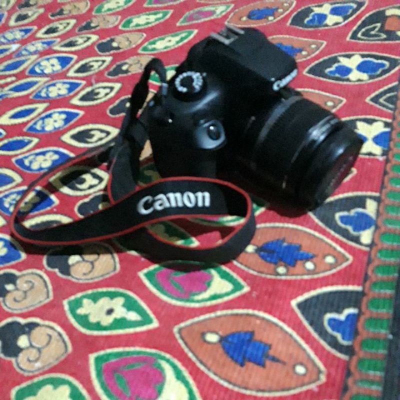 CANON 4000d