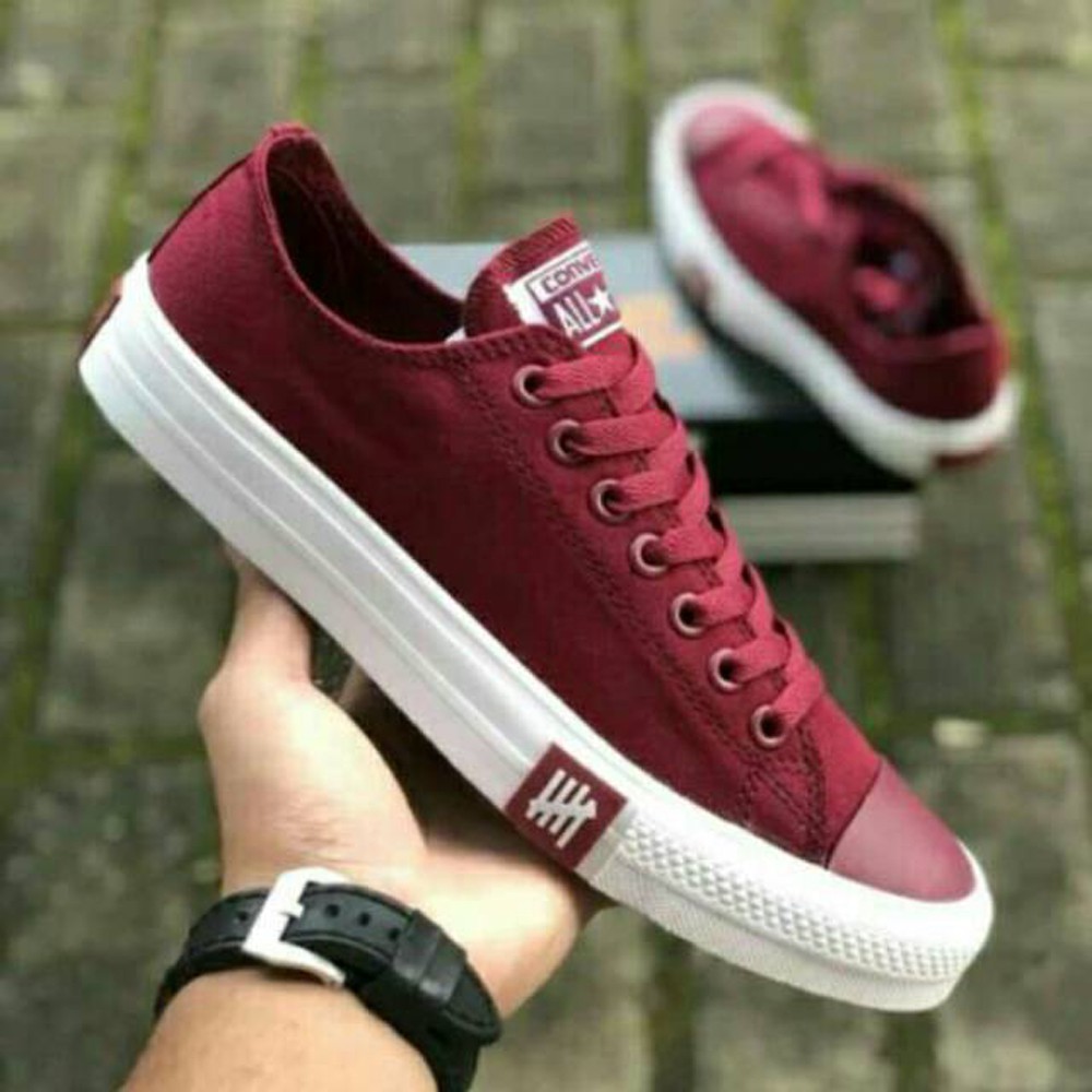 Sepatu Casual Pria Wanita Converse All Star Chuck Taylor Petir Pendek Sepatu Sekolah Sneakers Merah 