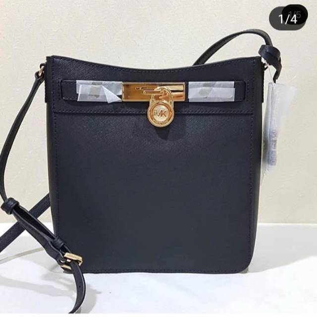 MK Hamilton Traveller Crossbody Black