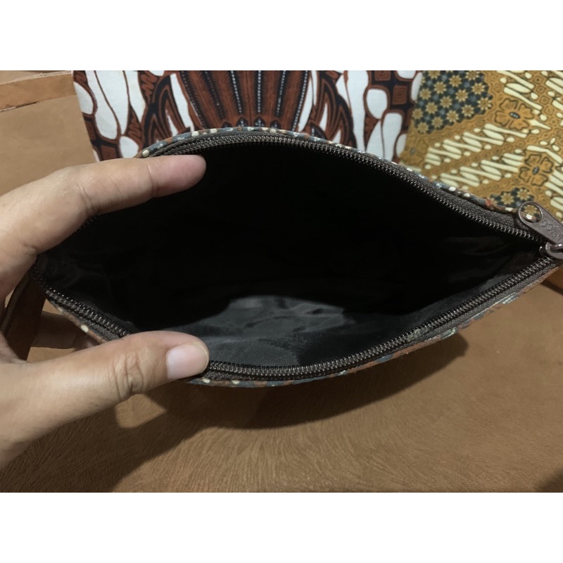 Pouch batik kombinasi kulit/souvenir dompet batik