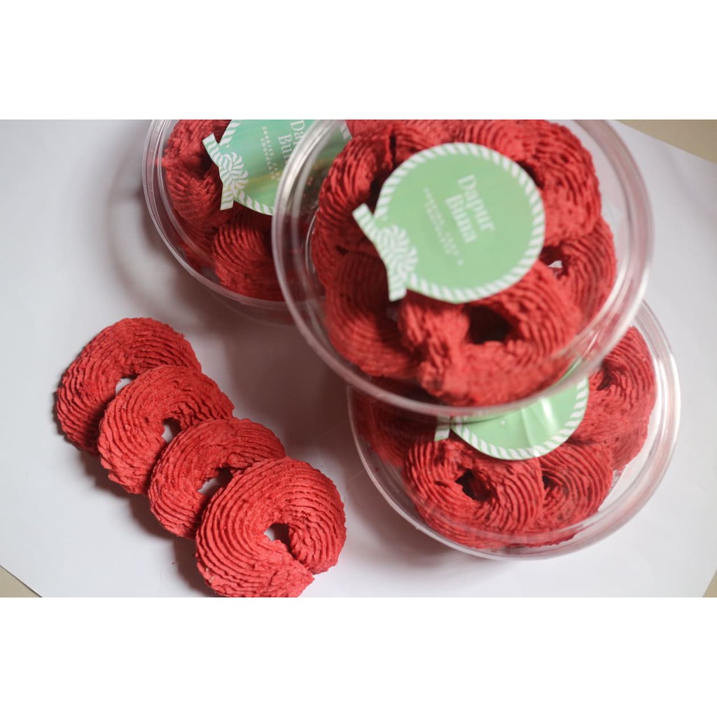 

Kue sagu red velvet premium | kue kering sagu red velvet premium super renyah dan lembut