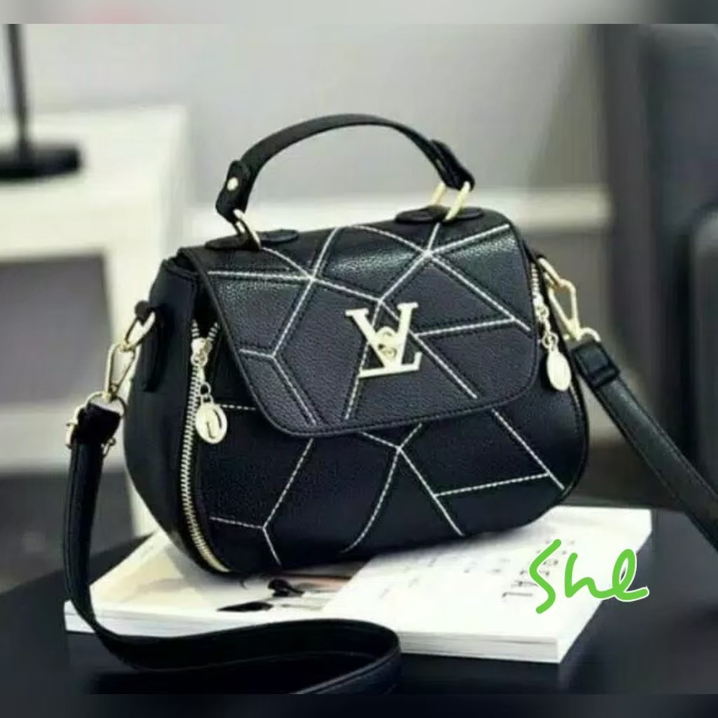 Tas Selempang Wanita LV Terbaru
