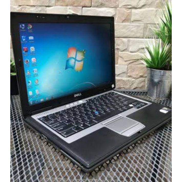 Laptop dell latitude D630 Core2Duo Bekas