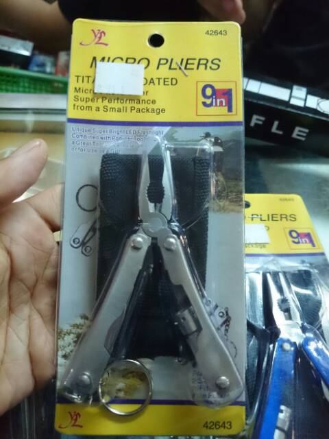 Tang Multitools Titanium Micro Pliers 9 in 1