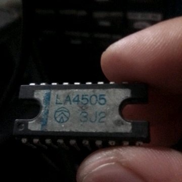 IC LA4505