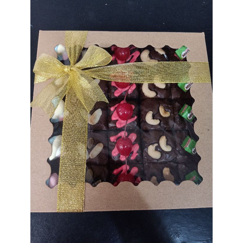 kue ulang tahun valentine natal tahun baru lebaran brownies panggang frudgy