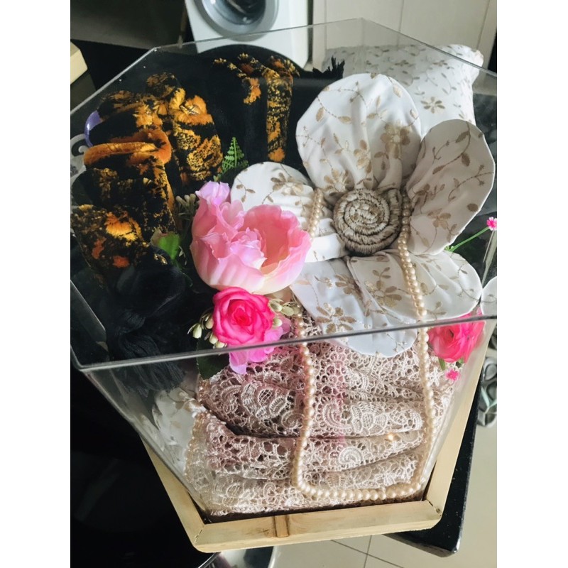 

sewa ,box hantaran, seserahan