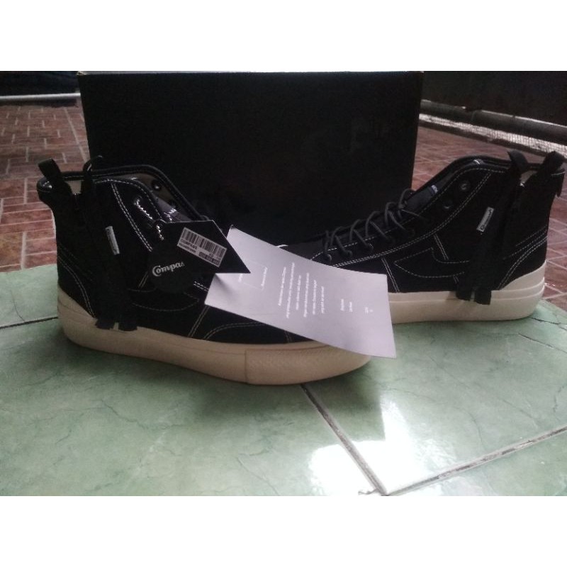 SEPATU COMPASS PROTO REISSUE