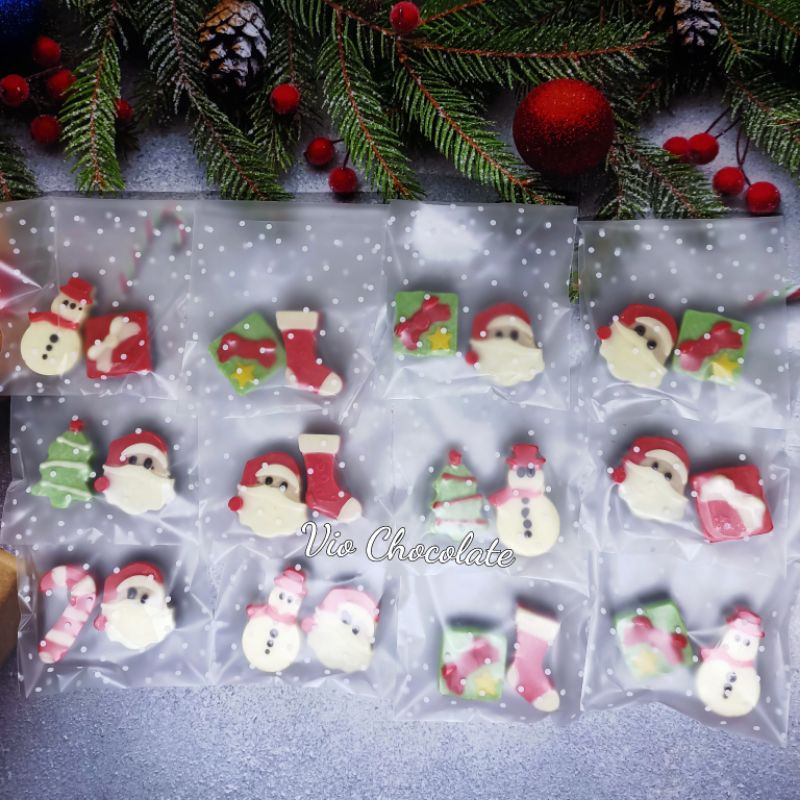 

Vio Chocolate/ Christmas Chocolate isi 2/ Christmas Gift/ Christmas tee/ Coklat Natal/ kado natal/ santa clause/ Kue natal