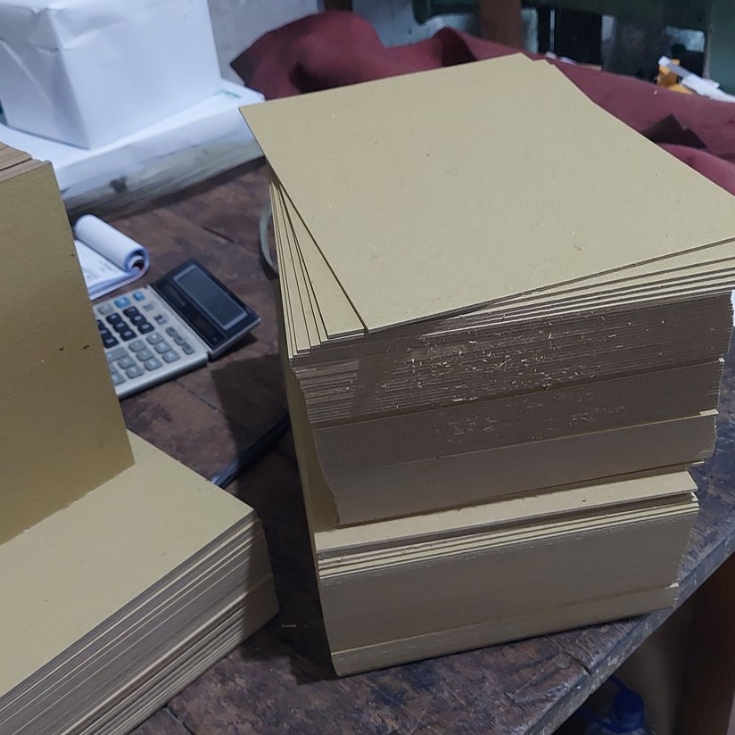 

7 lbr Karton Yellow Board No. 30 Ukuran A4 (21X 29.7 CM) 1200gr - 7pcs Karton Board 30